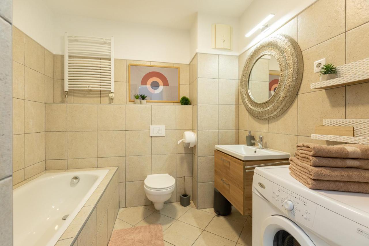 Budapest Holidays Apartments Family Bagian luar foto